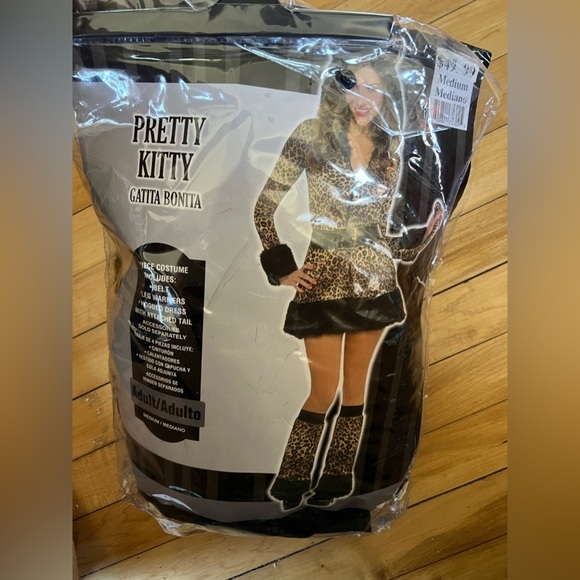Pretty Kitty Gatta Bonita Halloween Costume - Picture 1 of 9